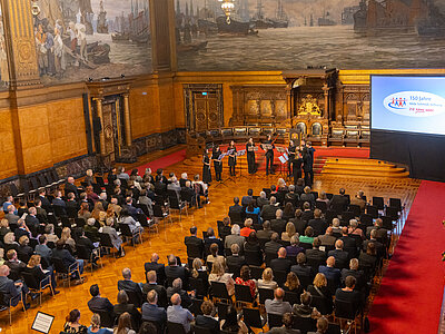 Musikalisch begleitete uns das HILARIS ENSEMBLE der Staatlichen Jugendmusikschule Hamburg geleitet von M. Rutschka